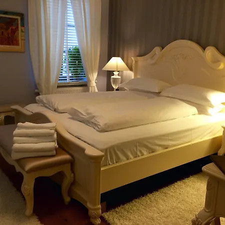 Grambauers Kalit Hotel 3*